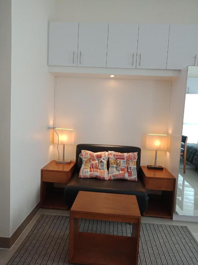 Appartamento Mabolo Garden Flat A7 Near Ayala Mall Cebu Esterno foto