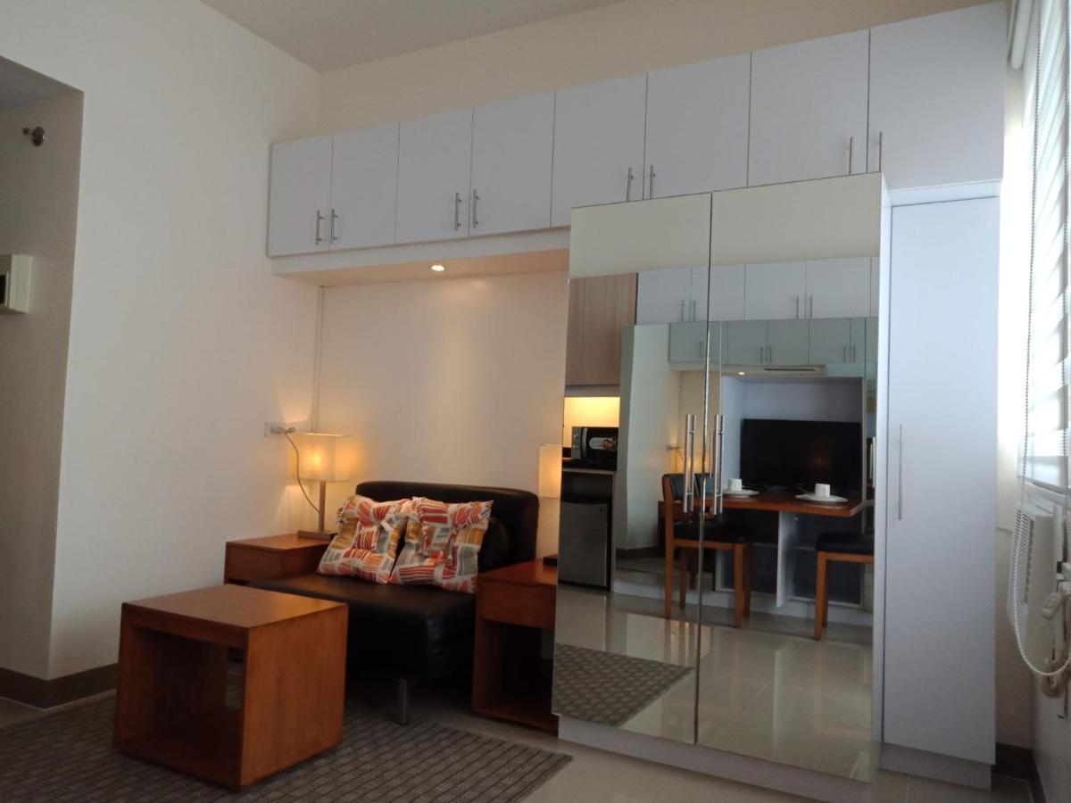 Appartamento Mabolo Garden Flat A7 Near Ayala Mall Cebu Esterno foto