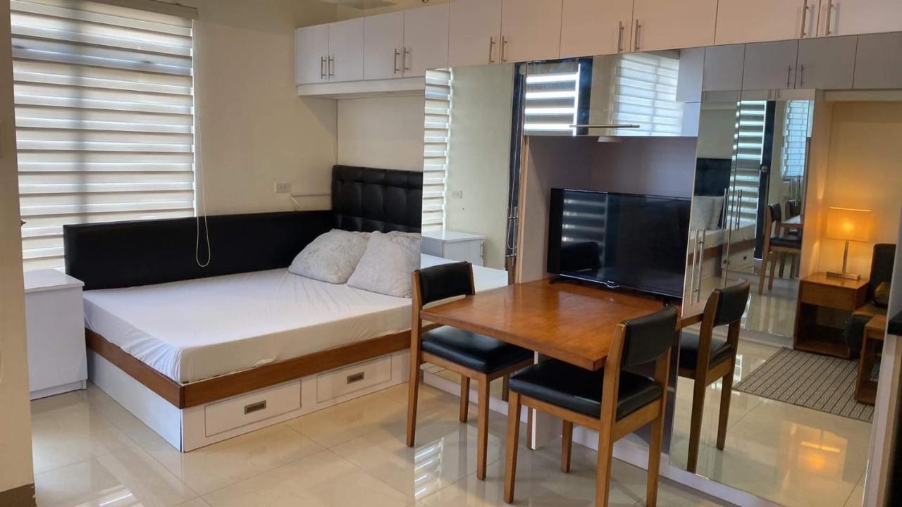 Appartamento Mabolo Garden Flat A7 Near Ayala Mall Cebu Esterno foto