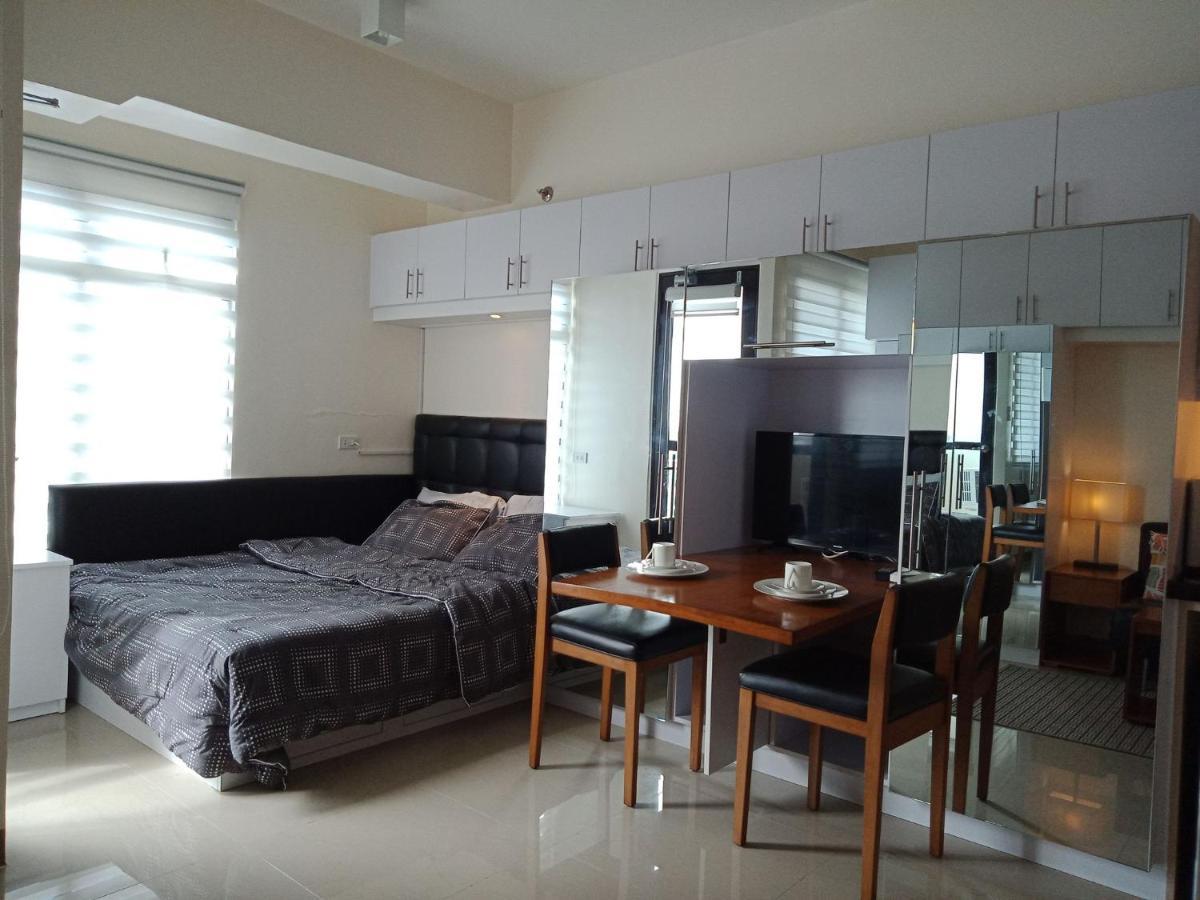 Appartamento Mabolo Garden Flat A7 Near Ayala Mall Cebu Esterno foto