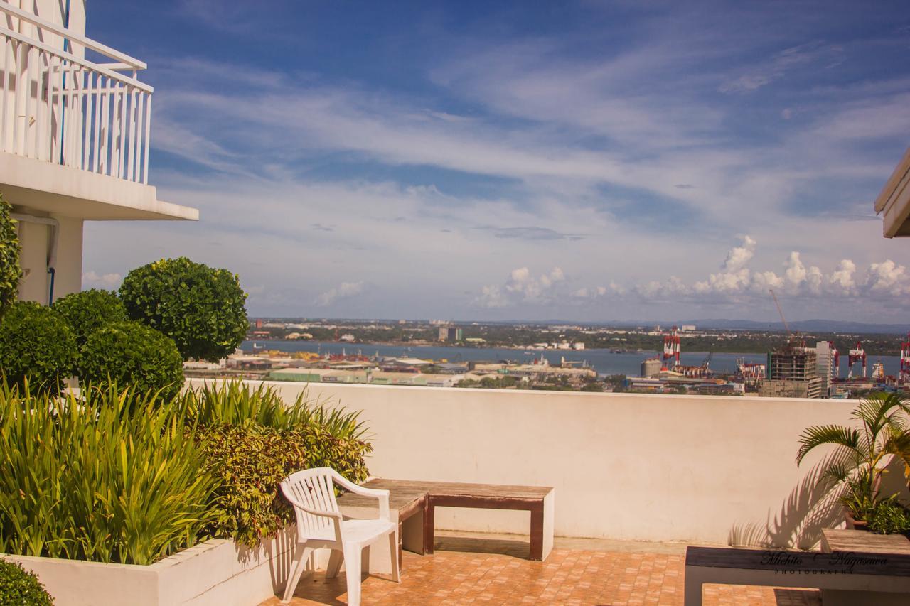 Appartamento Mabolo Garden Flat A7 Near Ayala Mall Cebu Esterno foto