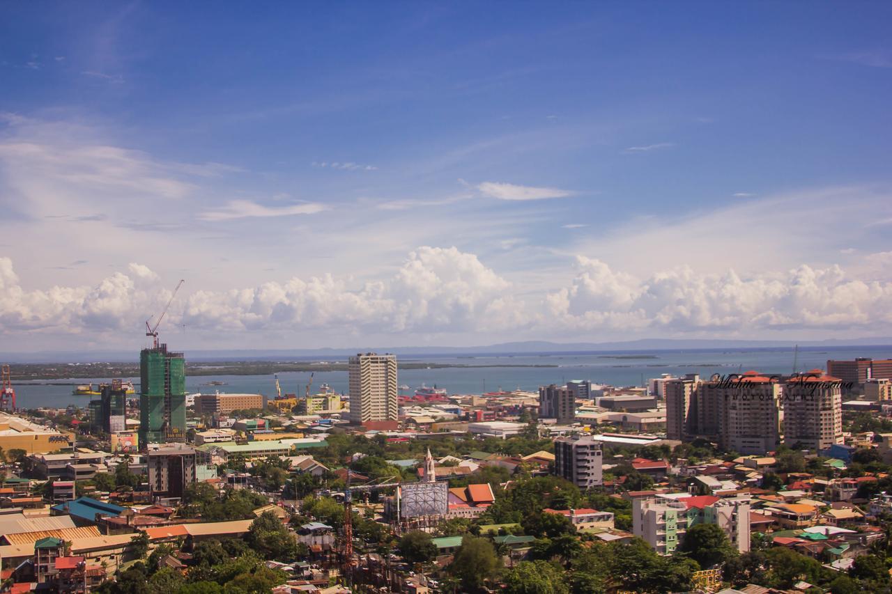Appartamento Mabolo Garden Flat A7 Near Ayala Mall Cebu Esterno foto
